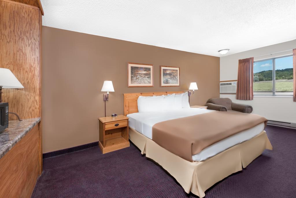 Hotel Super 8 By Wyndham Chamberlain Sd Extérieur photo